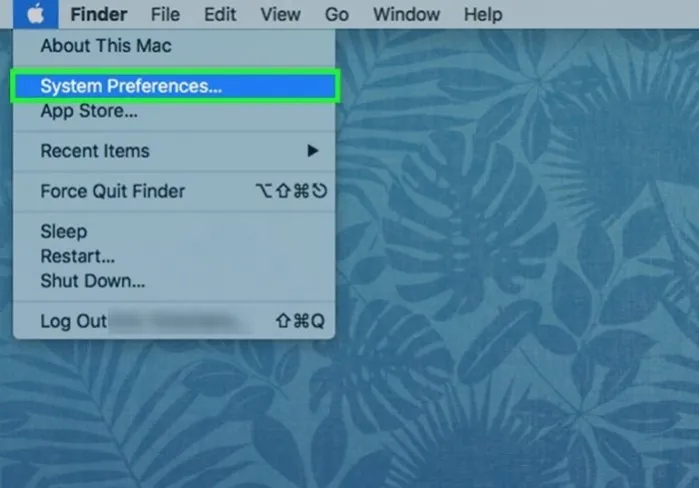 Открываем Apple меню, выбираем пункт «System Preferences» («Настройки системы»)