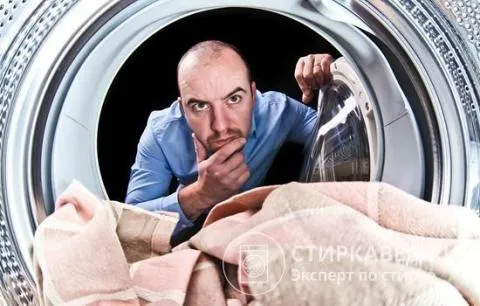 Чтобы понять, почему стиральная машина не отжимает белье, нужно поочередно исключить каждую из возможных причин