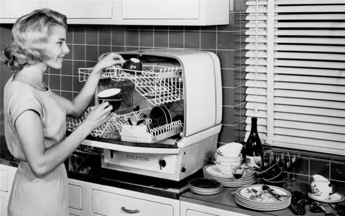 в середине 20 века посудомойки начали набирать популярность