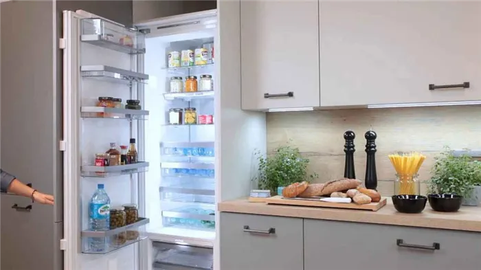 встроенный холодильник в кухонный гарнитур