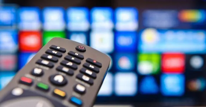 Smart TV, или умное телевидение — технология, позволяющая использовать интернет и цифровые интерактивные сервисы в телевизорах и цифровых приставках