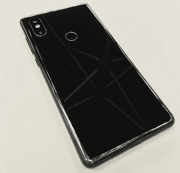 Основной фотомодуль смартфона Xiaomi Mi Mix 2S