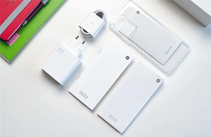 Xiaomi 11T комплект аксессуаров
