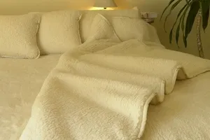 Как стирать шерстяное одеяло 