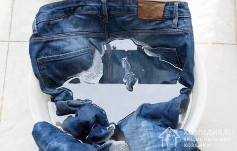 Мыльные средства для отстирывания краски с джинсов