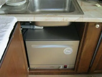 Посудомоечная машина под раковиной